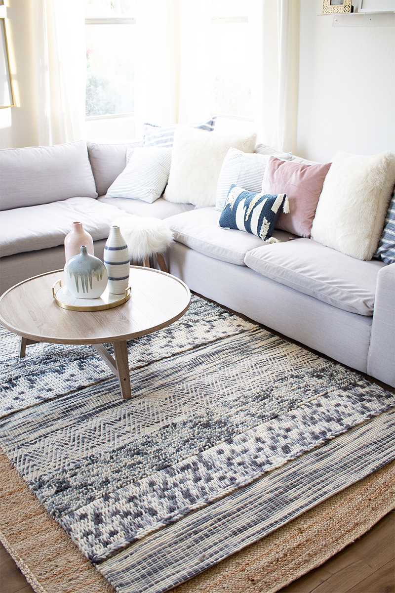 EASY WAYS TO ACCESSORIZE AND REFRESH YOUR FAMILY ROOM 2